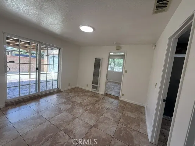 1082 Fremont