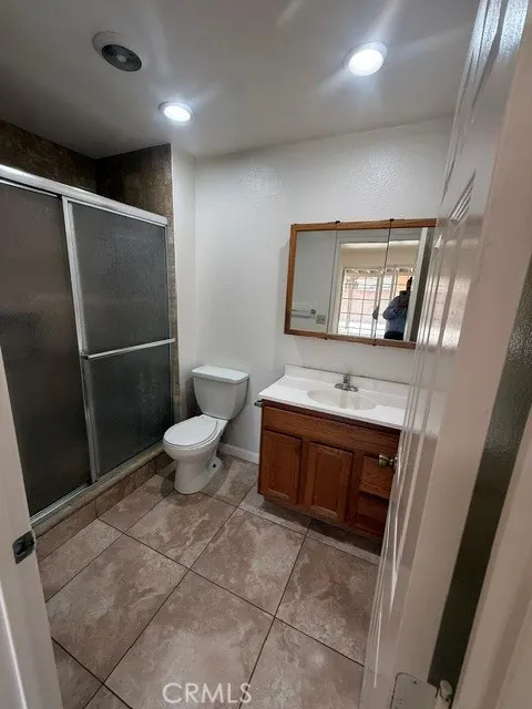1082 Fremont