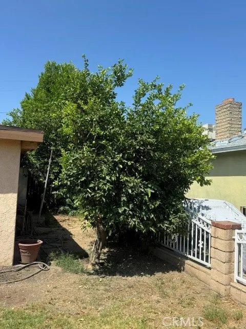 1082 Fremont
