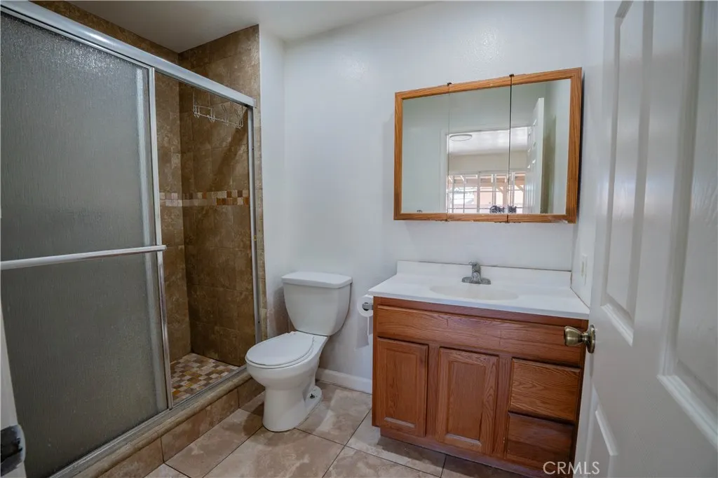 1082 Fremont