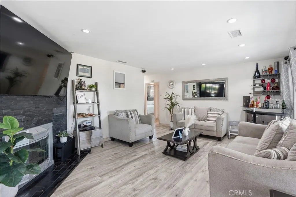 270 San Rafael Street