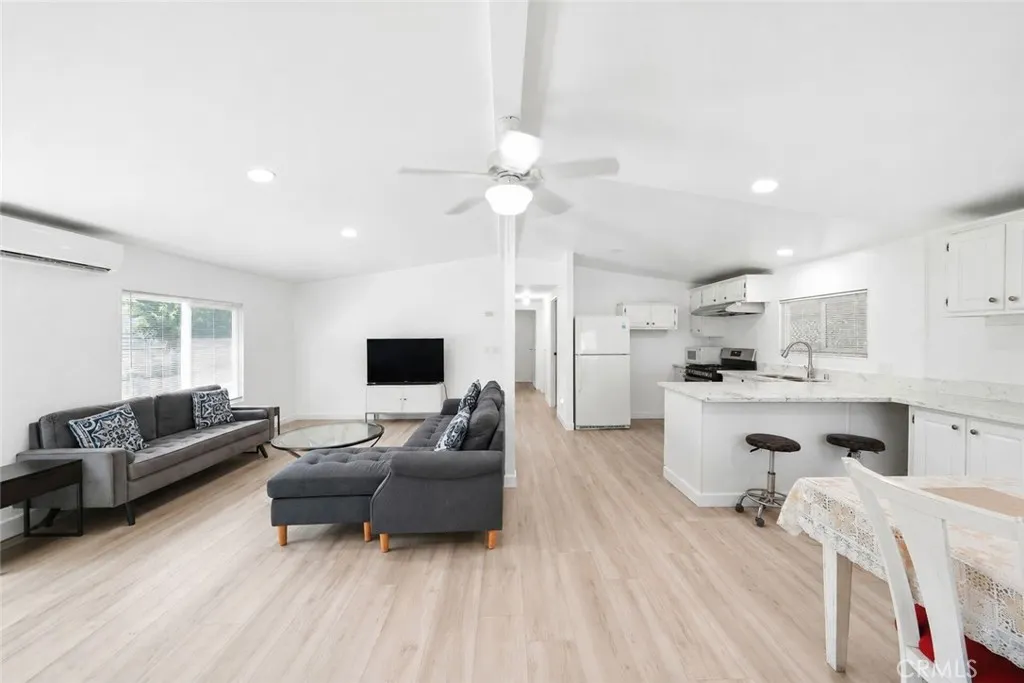 840 E Foothill Boulevard #197