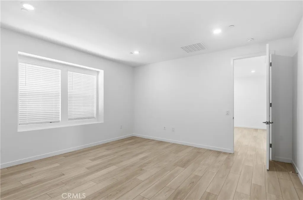 11401 Primrose Lane