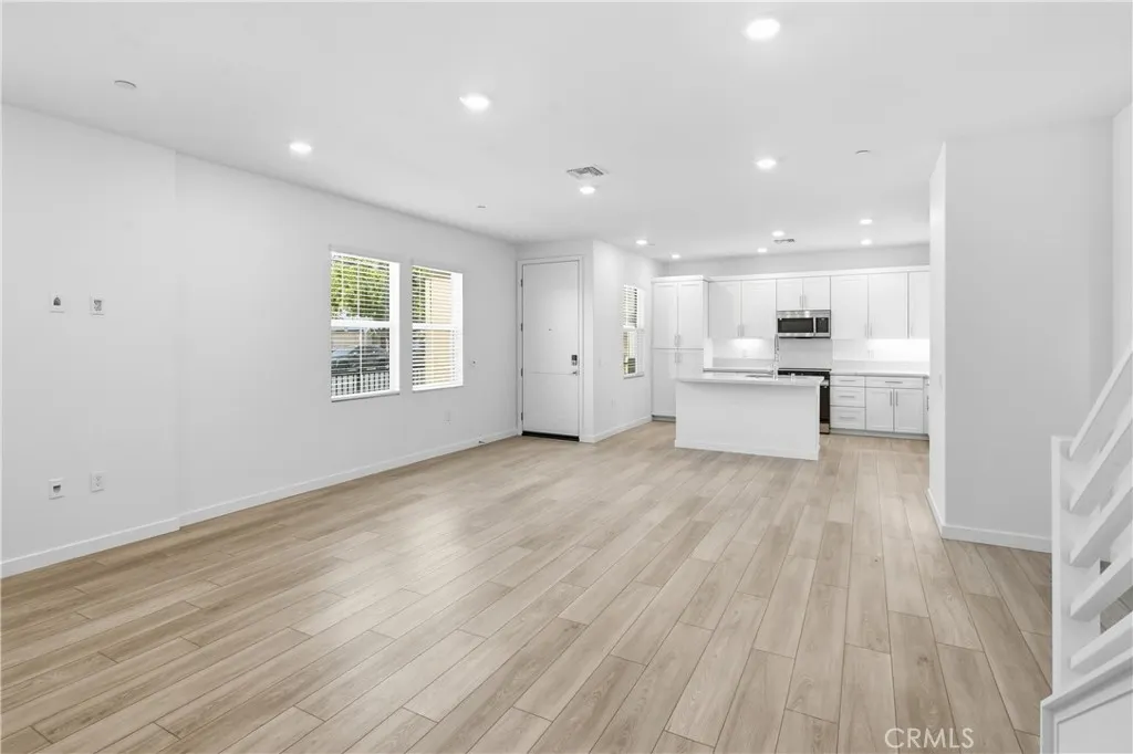 11401 Primrose Lane