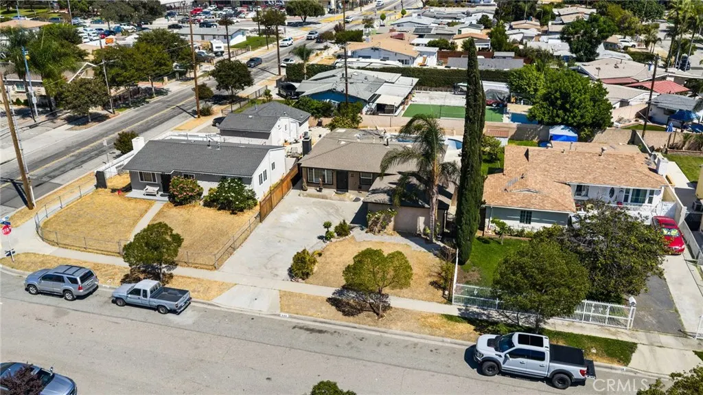 440 N Durrell Avenue