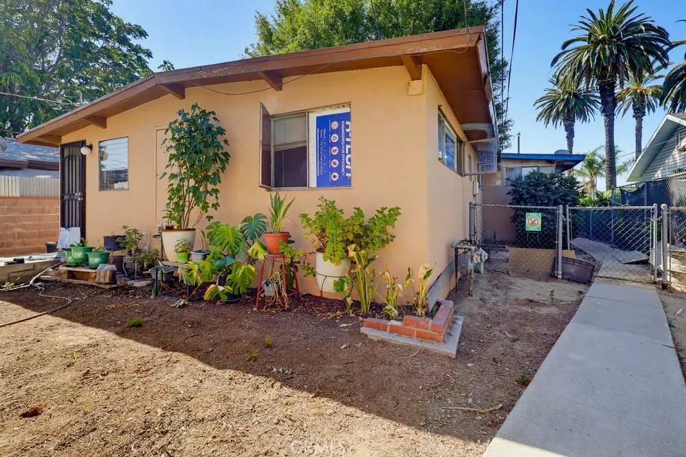 714 W Nevada