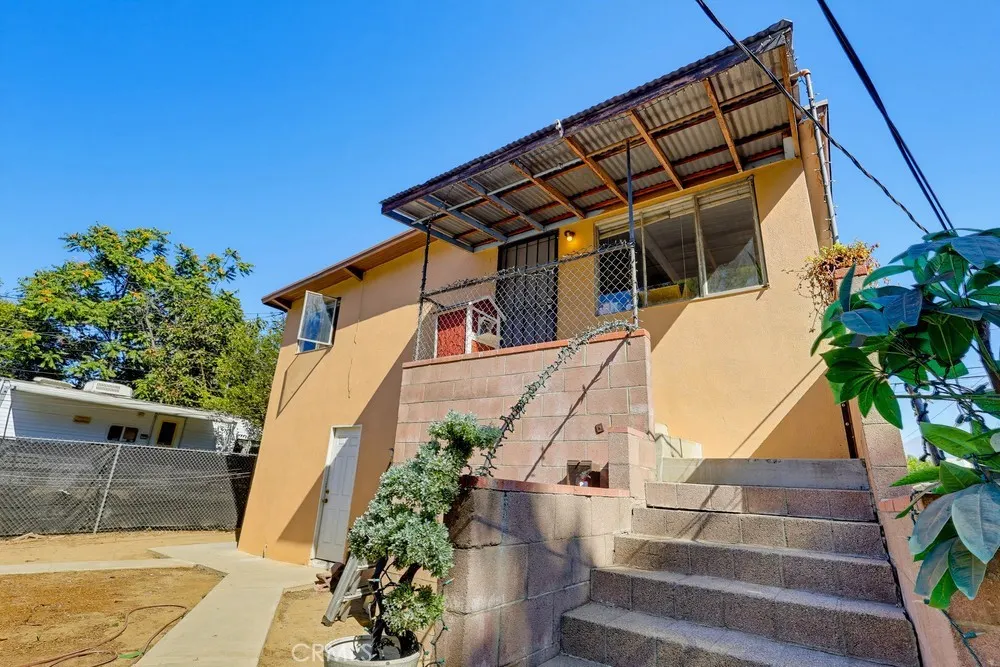 714 W Nevada