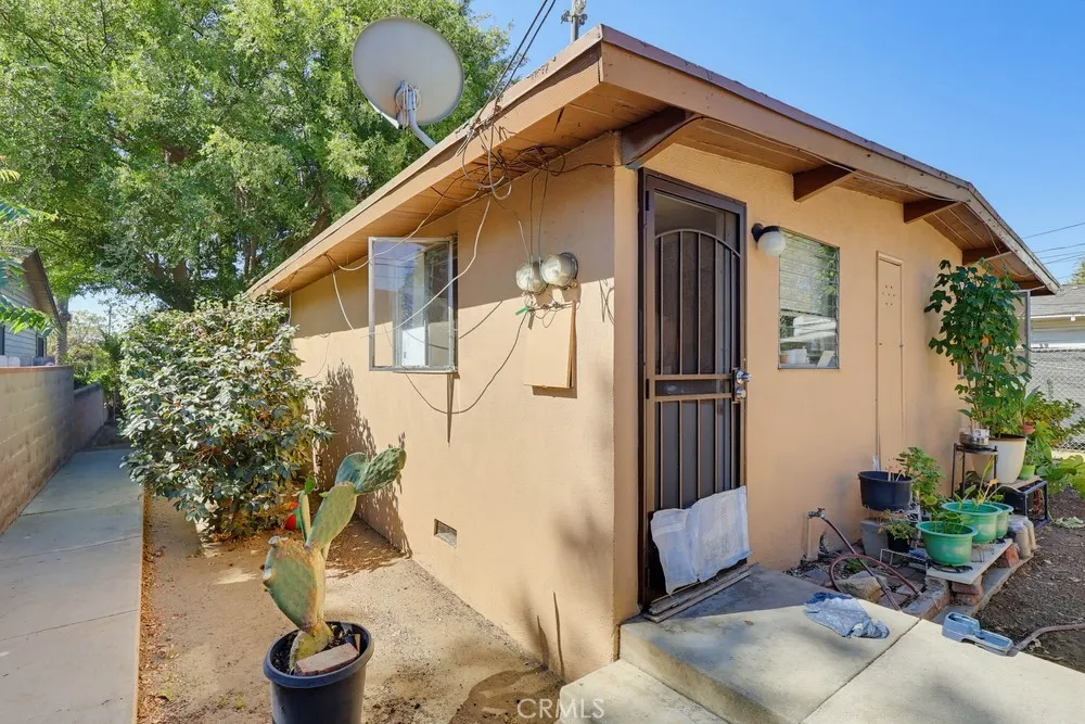714 W Nevada