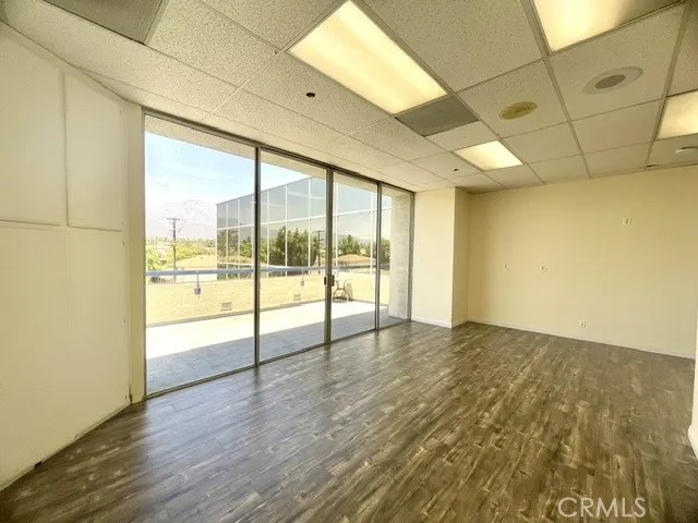 1425 W Foothill #310