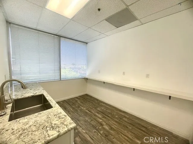 1425 W Foothill #310