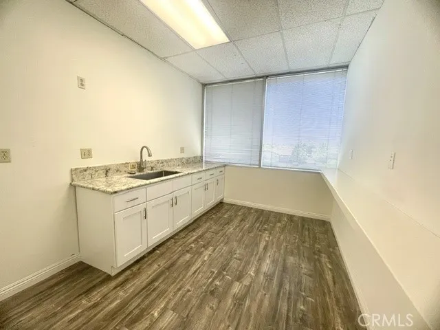 1425 W Foothill #310