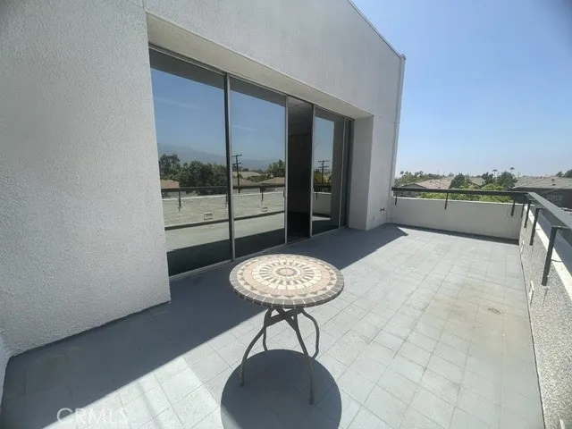 1425 W Foothill #310
