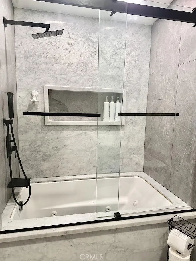1855 E Riverside #369