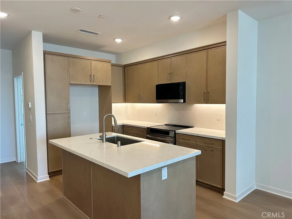 685 S Brea Boulevard #104