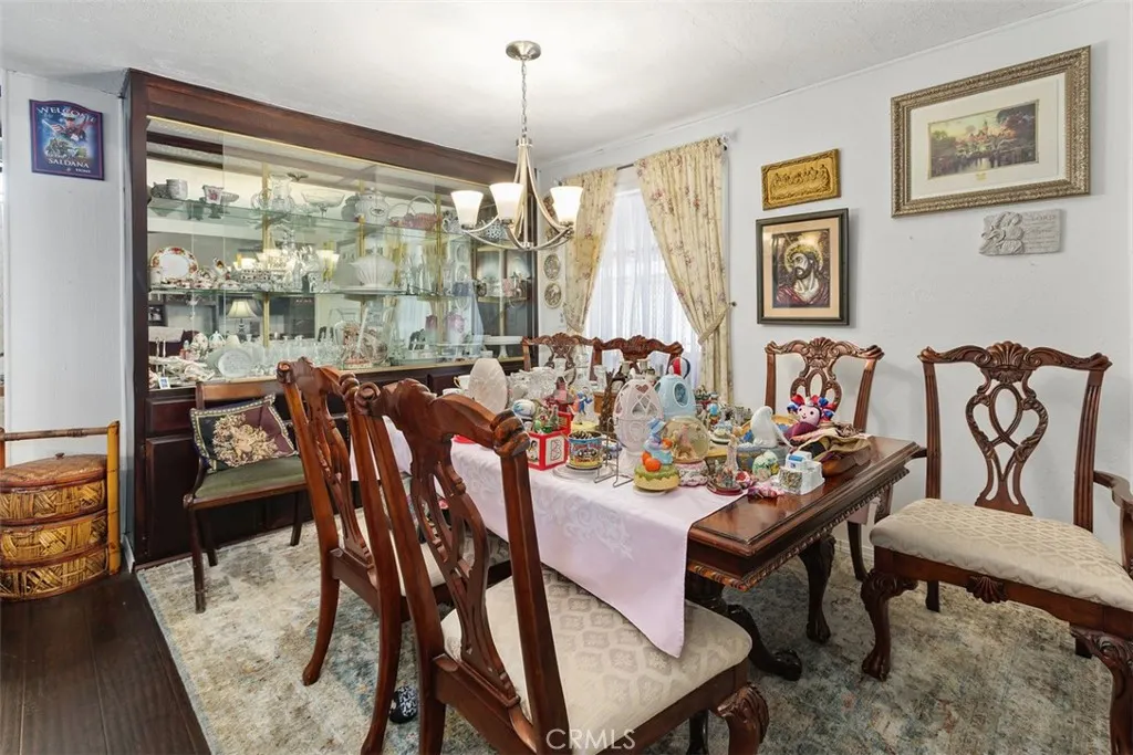 1456 E Philadelphia St Spc 286