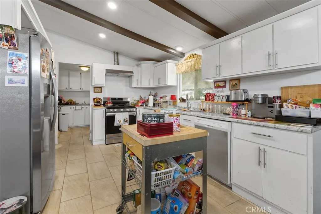 1456 E Philadelphia St Spc 286