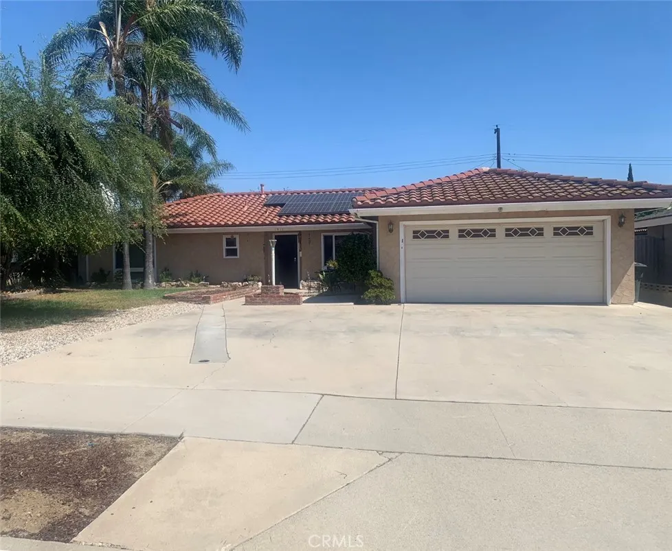 1911 Holly Avenue