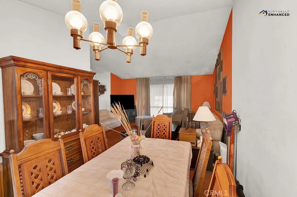 2538 E Canterbury E