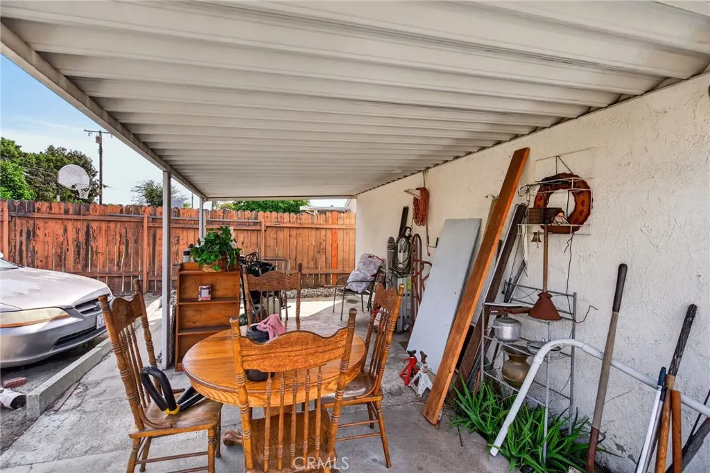 1811 James Place