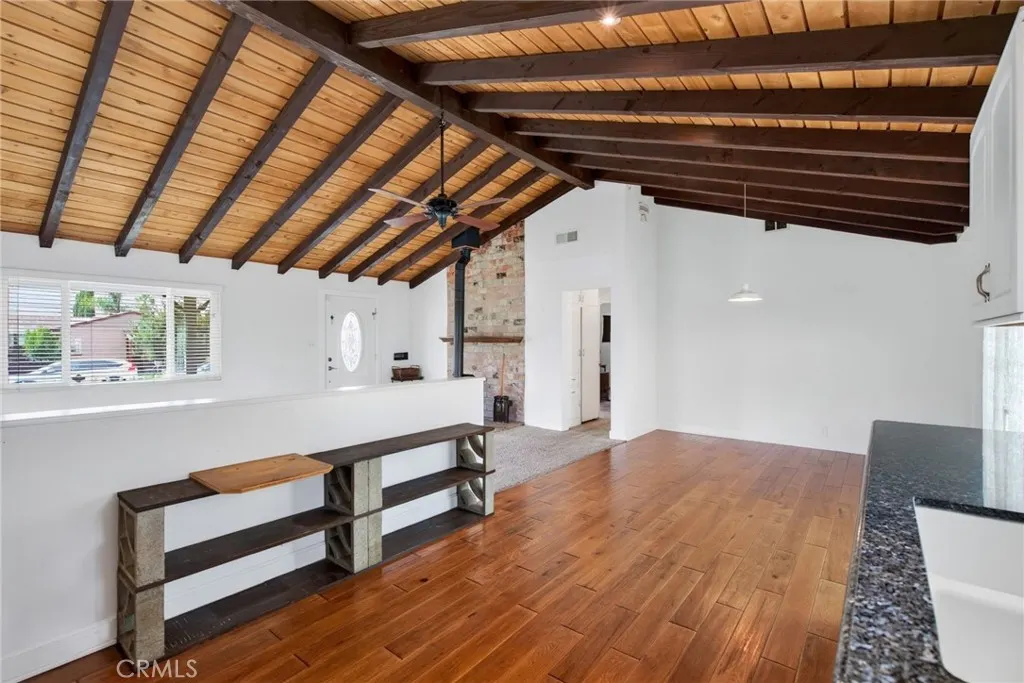 1811 James Place