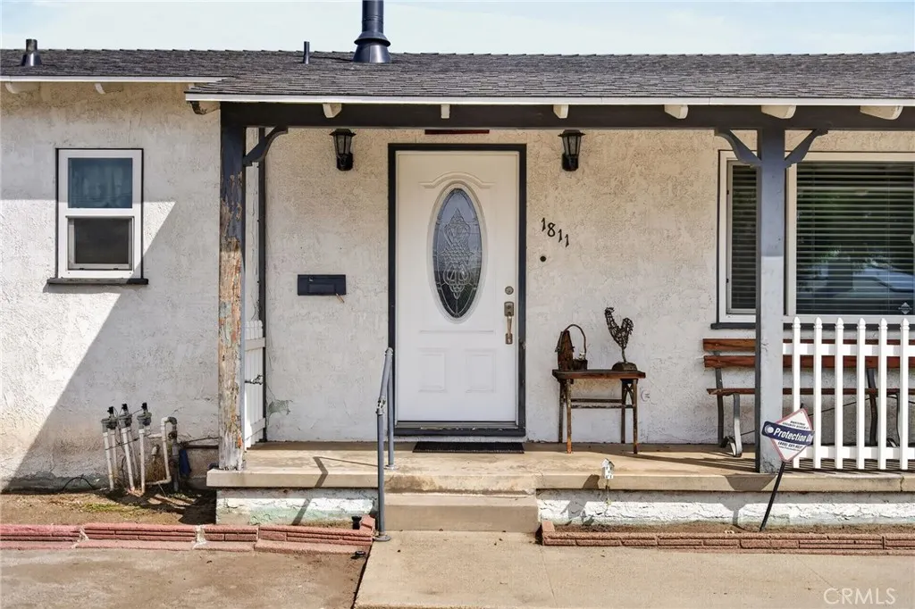 1811 James Place