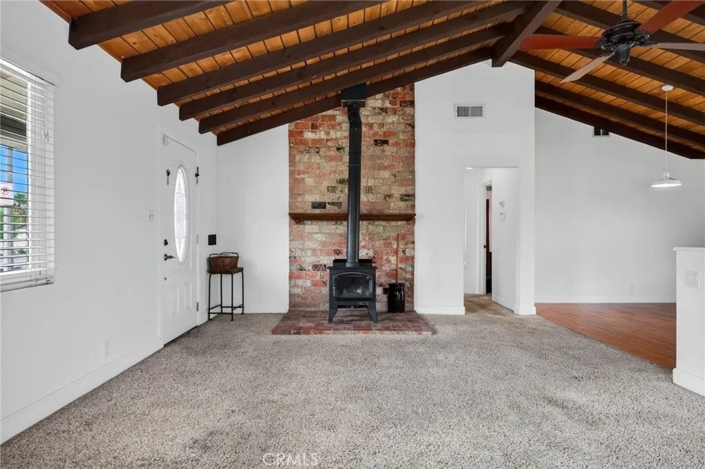 1811 James Place