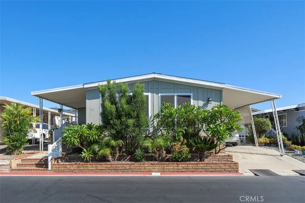1456 E Philadelphia St Spc 303