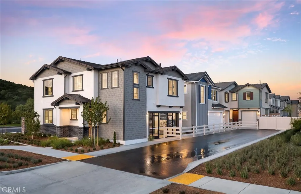 4250 East Honeybee Paseo