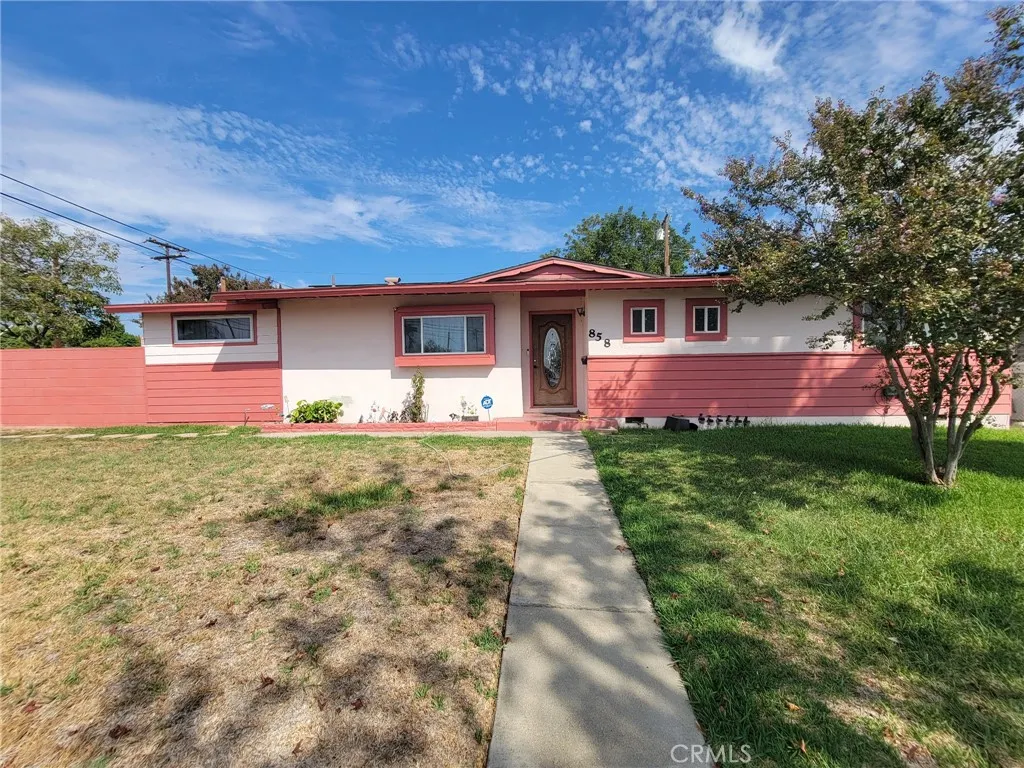 858 N Benson