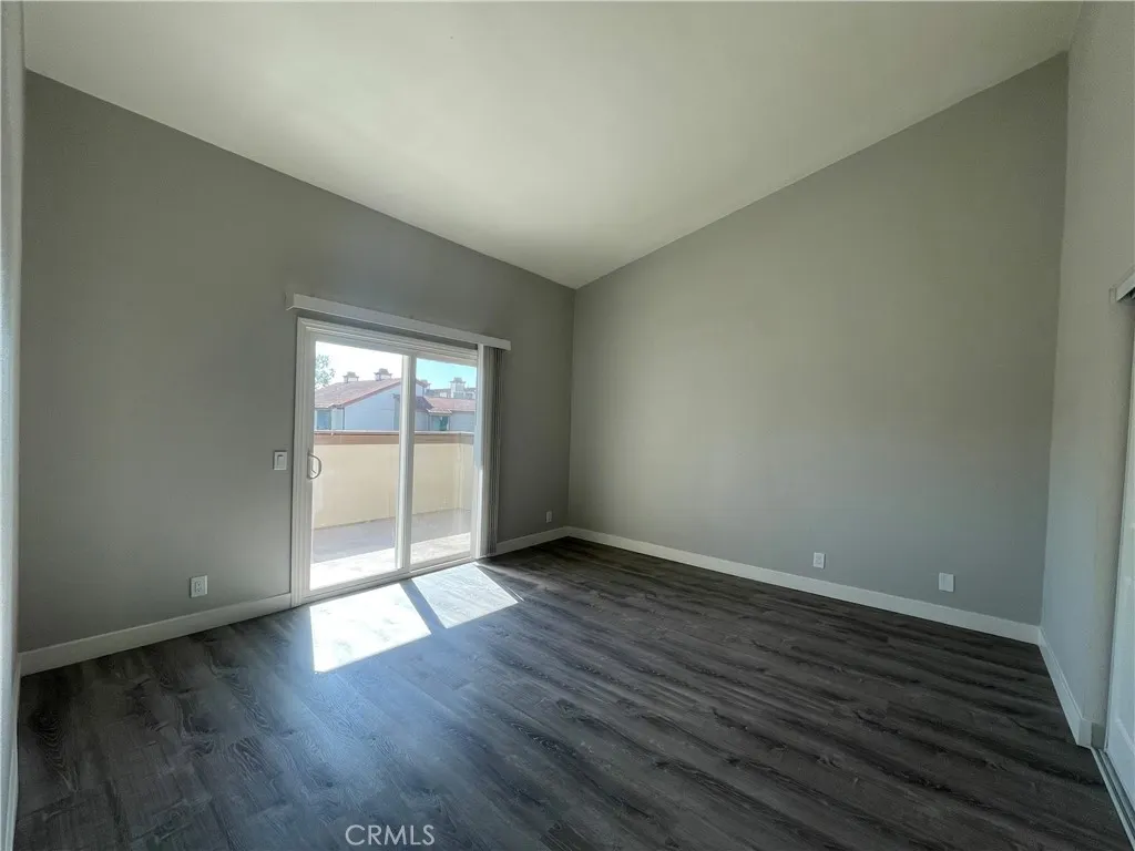 1220 S Cypress Avenue #G