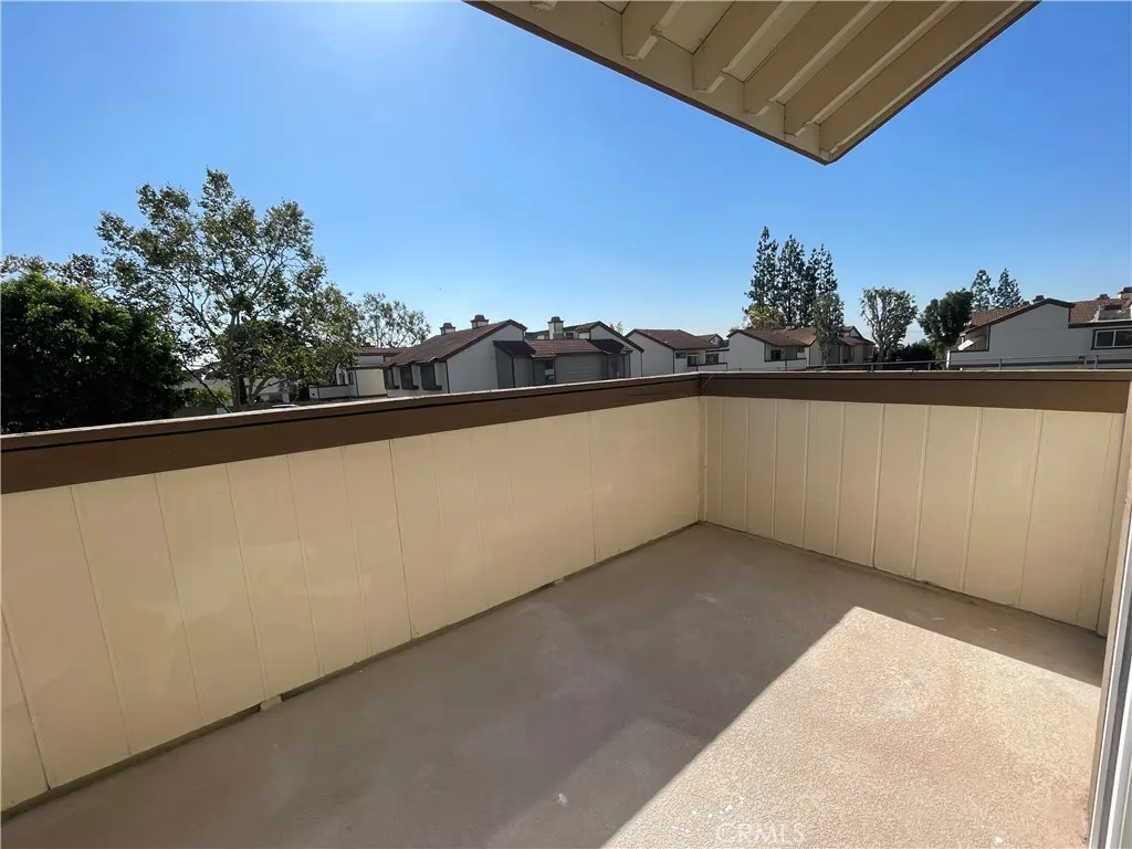 1220 S Cypress Avenue #G