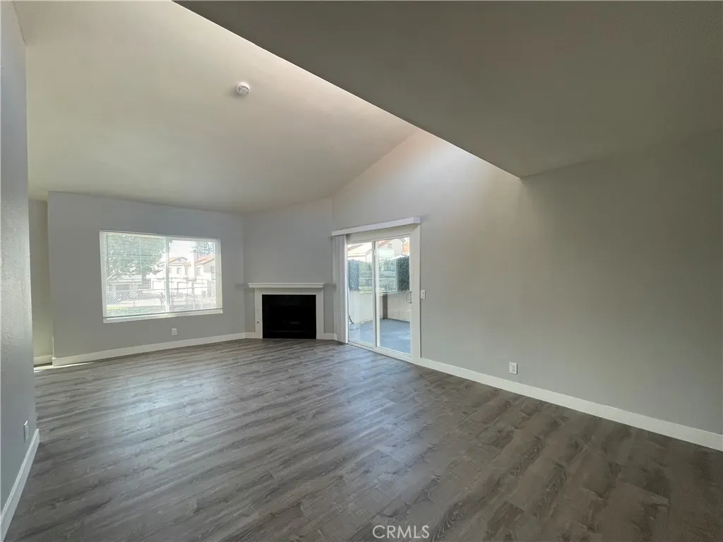 1220 S Cypress Avenue #G