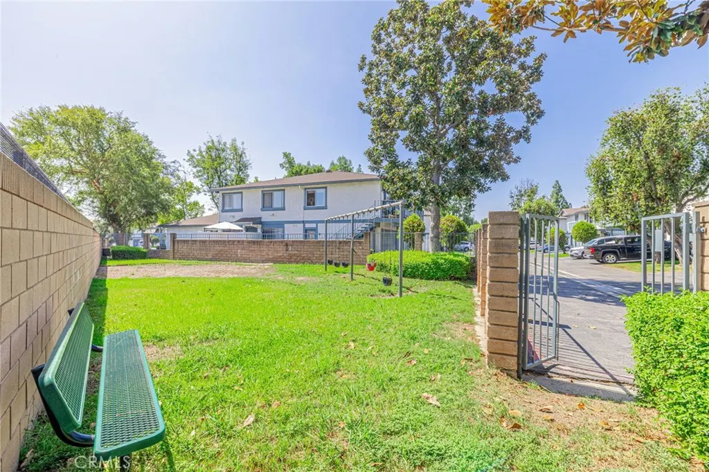 866 W 13th #2