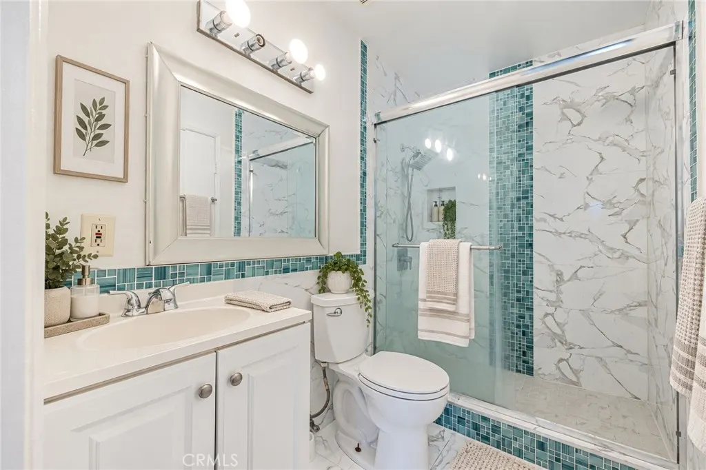 866 W 13th #2