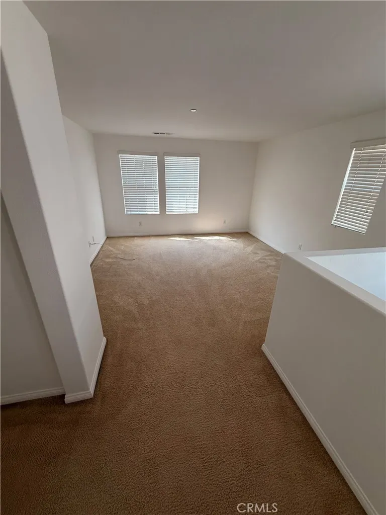 5043 S Centennial