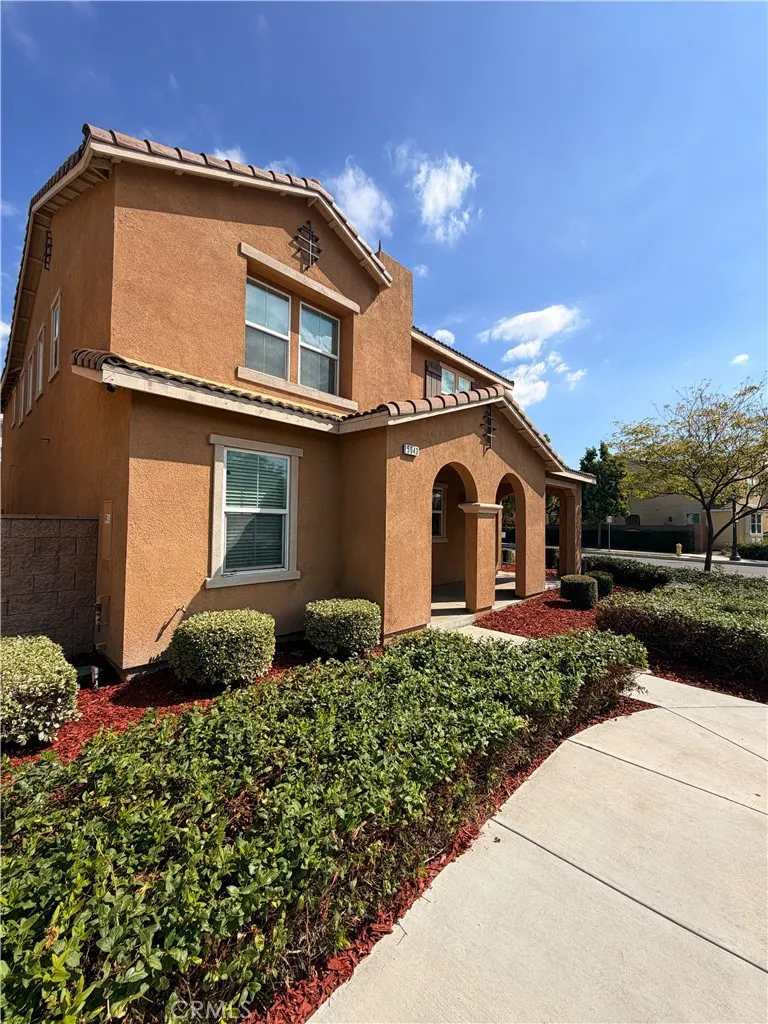 5043 S Centennial