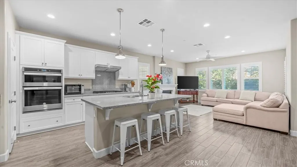 4847 S Rosemary