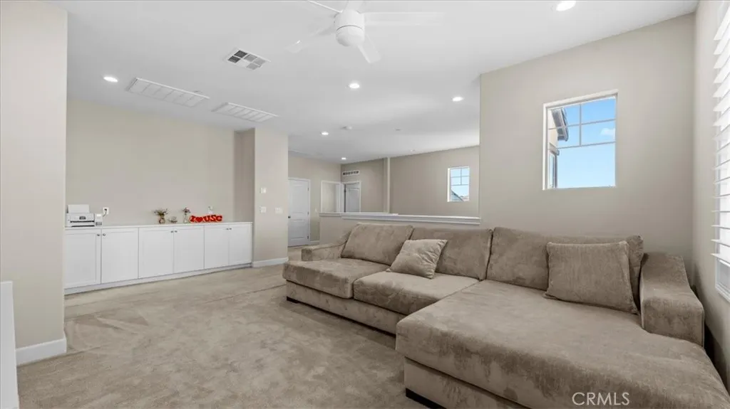 4847 S Rosemary