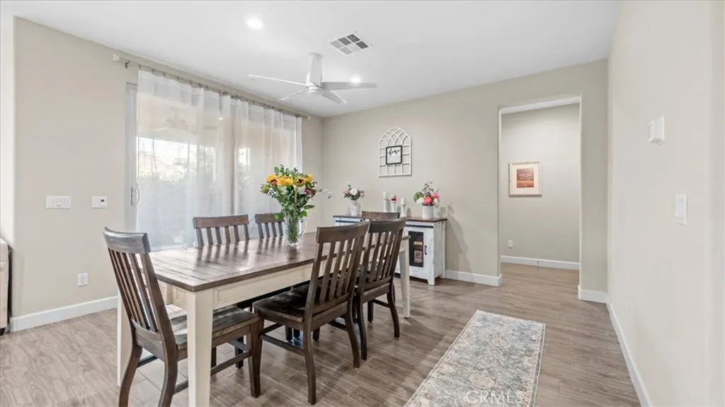 4847 S Rosemary