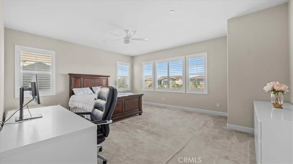 4847 S Rosemary