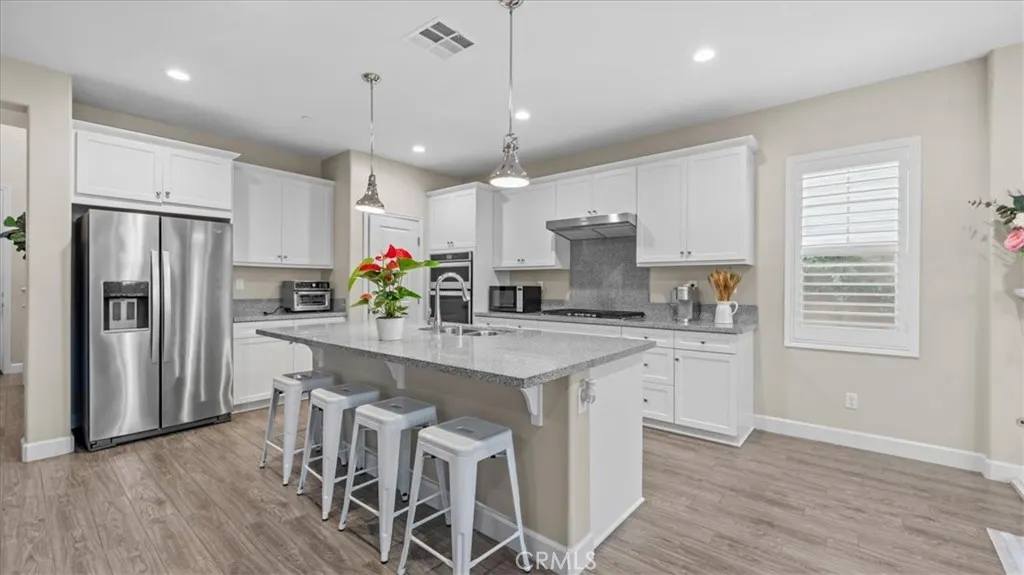 4847 S Rosemary