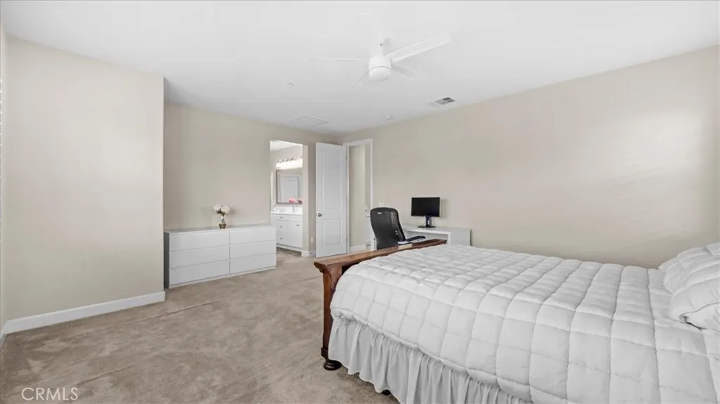 4847 S Rosemary