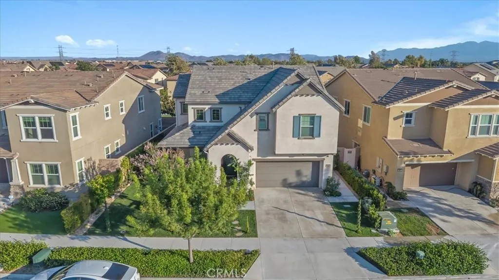 4847 S Rosemary