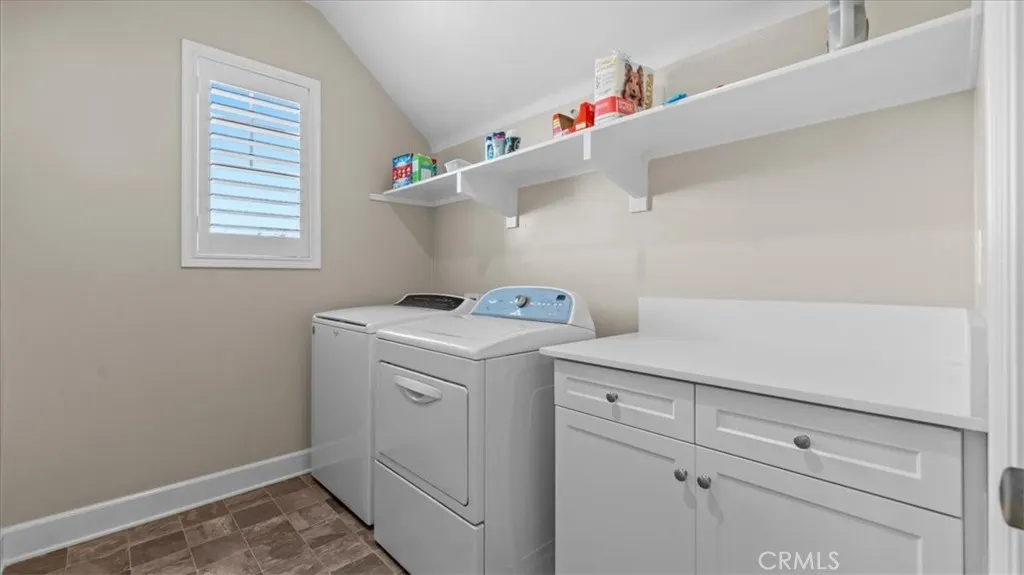 4847 S Rosemary