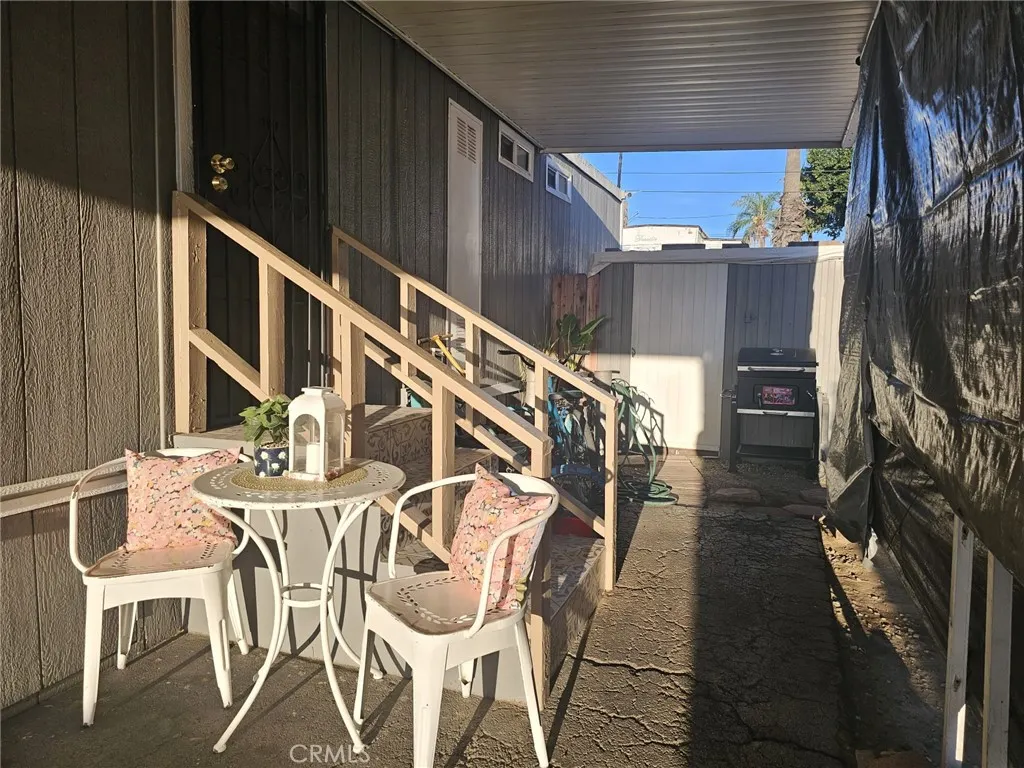 637 Brooks St #46