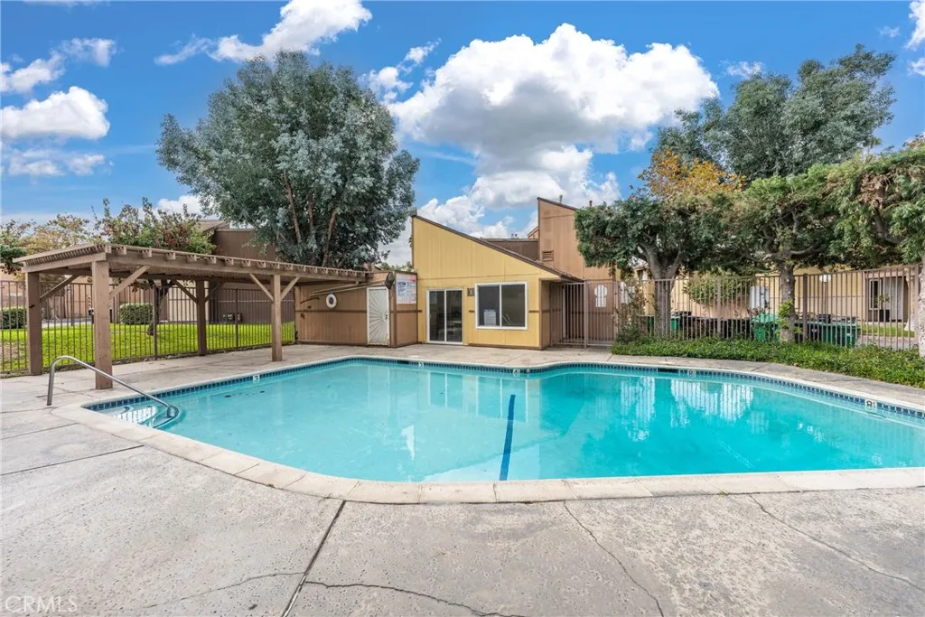 12828 Ramona Blvd #28