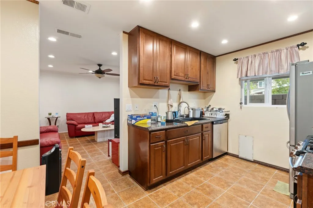 12828 Ramona Blvd #28