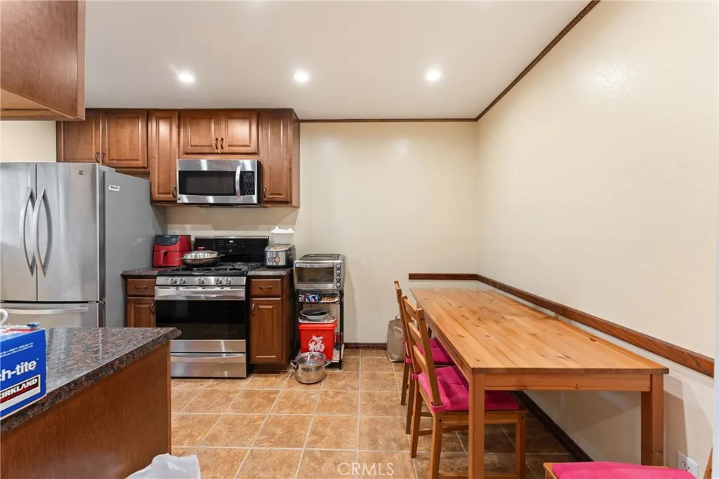 12828 Ramona Blvd #28