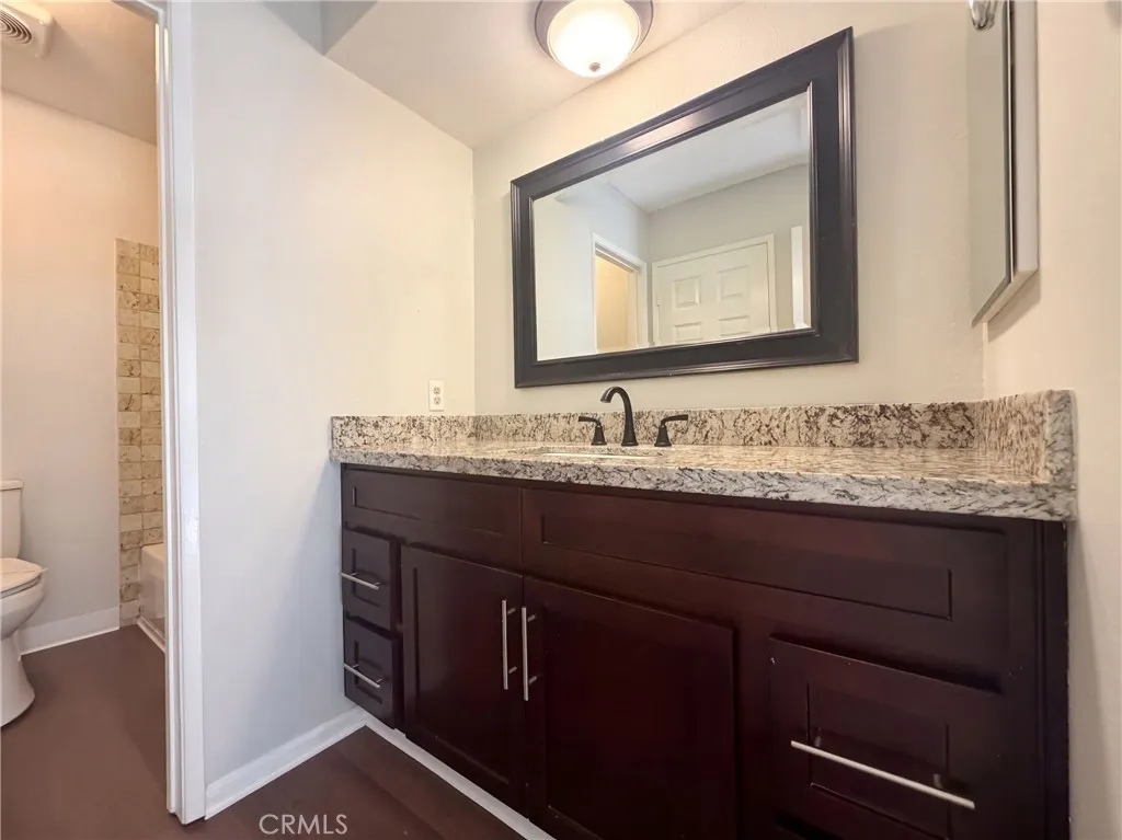 912 S Mountain #Apt D