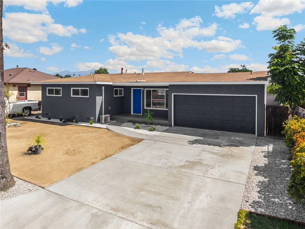 4038 N Orange